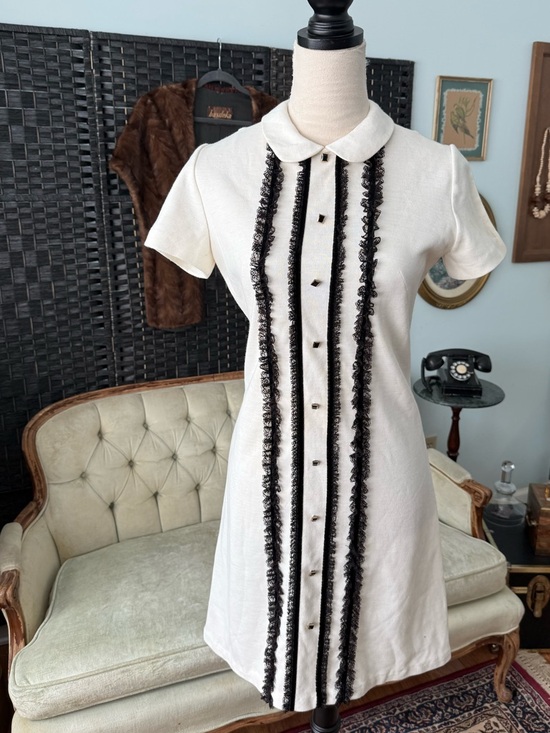 Dresses & Skirts - 🖤 Vintage Gay Gibson Dress Lace Buttons Peter Pan Collar Mod Pin Up Fair Cond